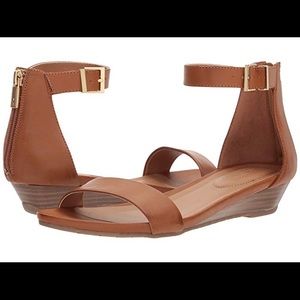 Kenneth Cole sandals